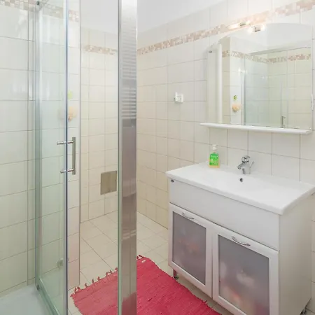 Holiday home Awesome In With Wifi Rovinj